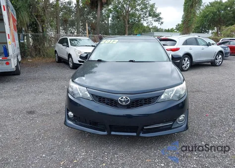 2012 Toyota Camry Se z USA, uszkodzony, nr VIN 4T1BF1FK4CU070857